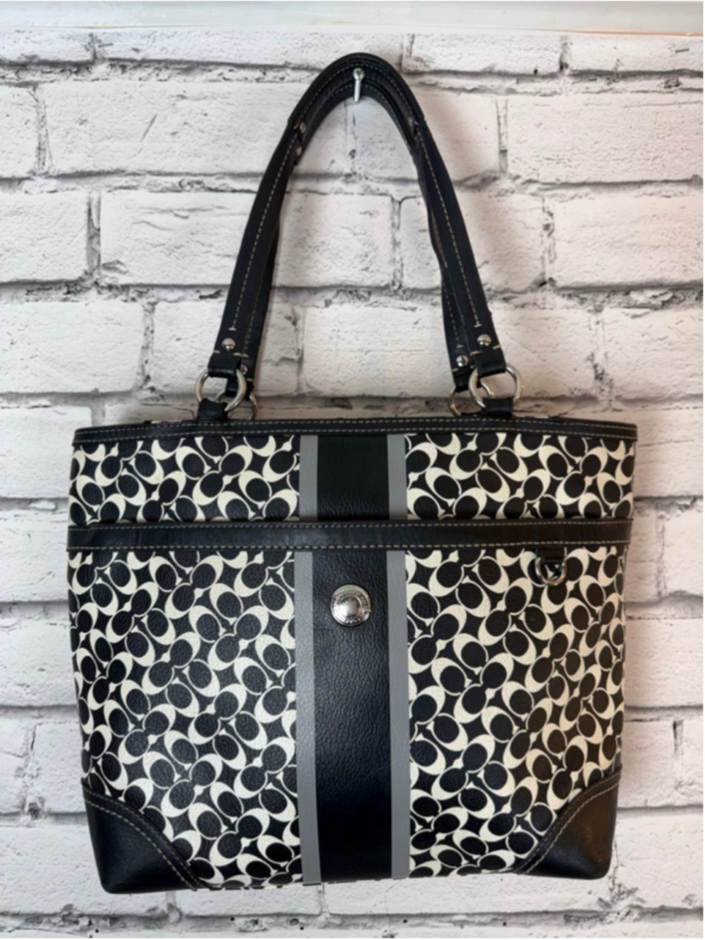 Women's Coach Chelsea Heritage Black and White Signature C Tote Bag - Picture 2 of 16